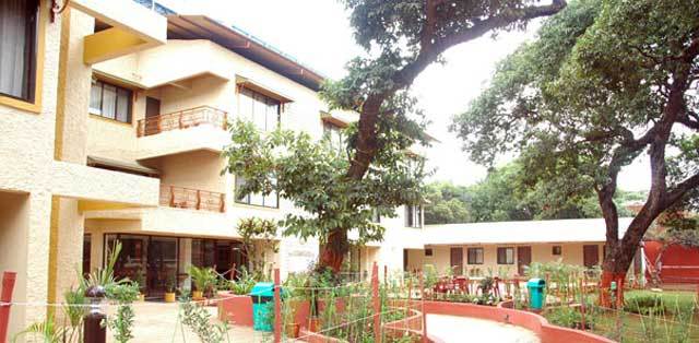 Hotel Saket Plaza