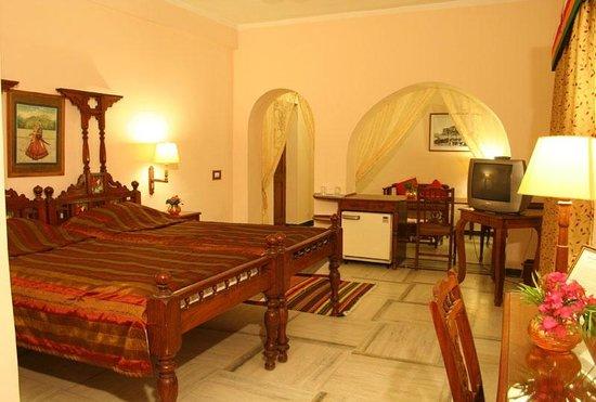 Hotel Karni Bhawan