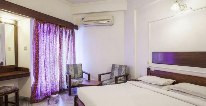 Hotel Woodbridge Grand