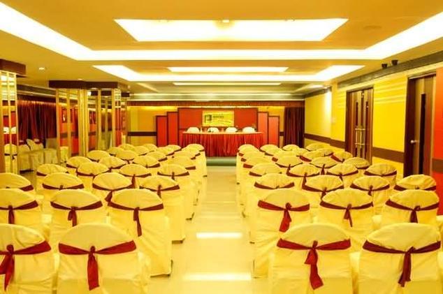 Hotel Rajmahal