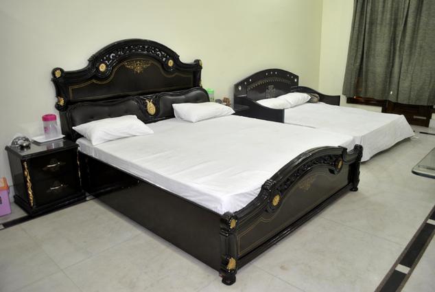 Hotel Dhingra Residency