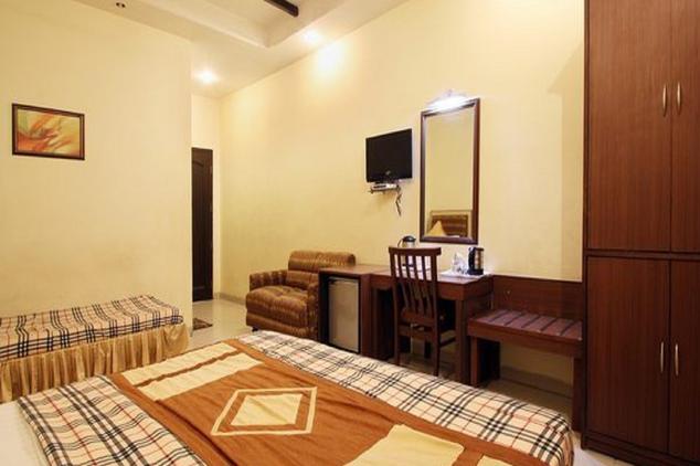Hotel Sarovar Regency