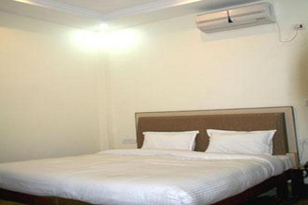 Hotel Sarovar Regency