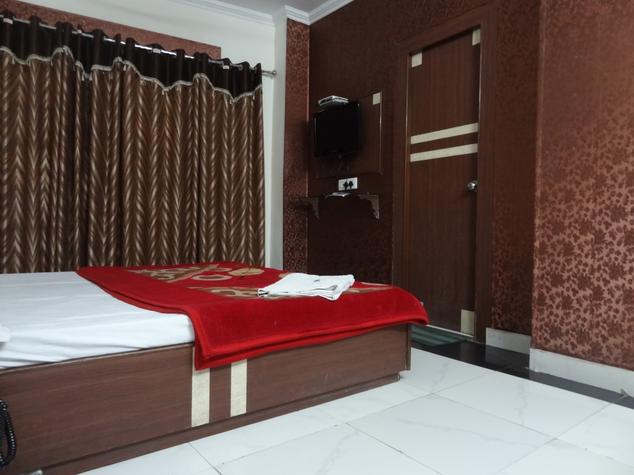 Hotel MG Residency