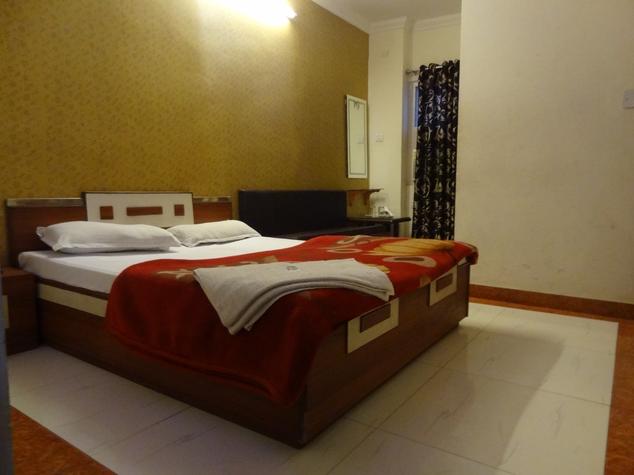 Hotel MG Residency
