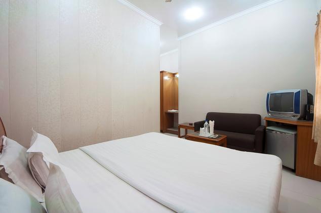 Hotel Basera