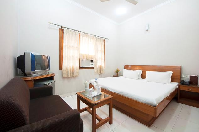 Hotel Basera