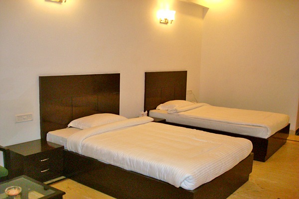 Hotel 42 The Mall
