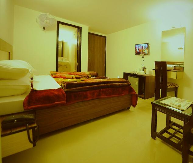 Hotel HKJ Residency