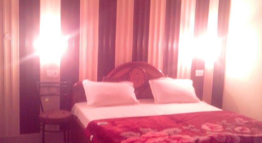Hotel Golden Woods