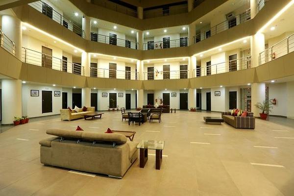 Fairmount Inns-Suites
