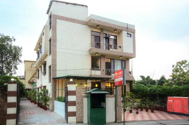 Hotel Queens Pearl Inn Dehradun