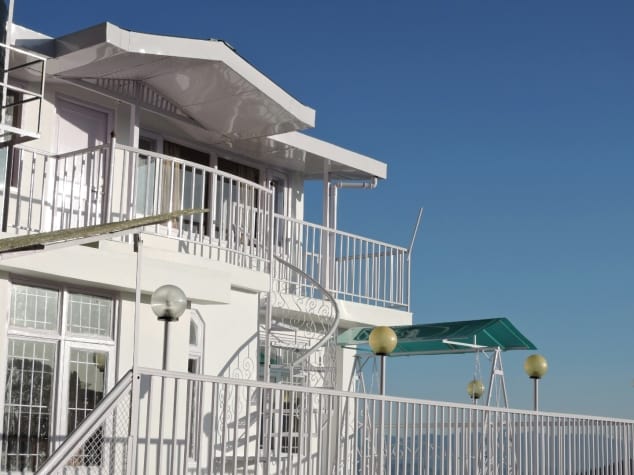 Dolphin Cottage