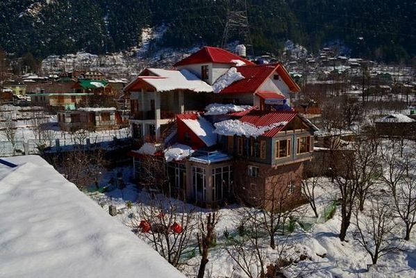 Bharhka Countryside Cottage Resort Manali