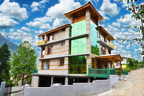 Hotel Nirvana Retreat Manali