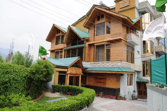The Byke Neelkanth Manali