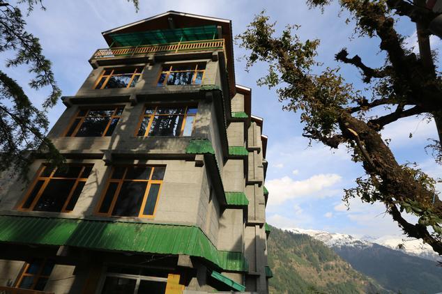 Hotel The Valerian Manali