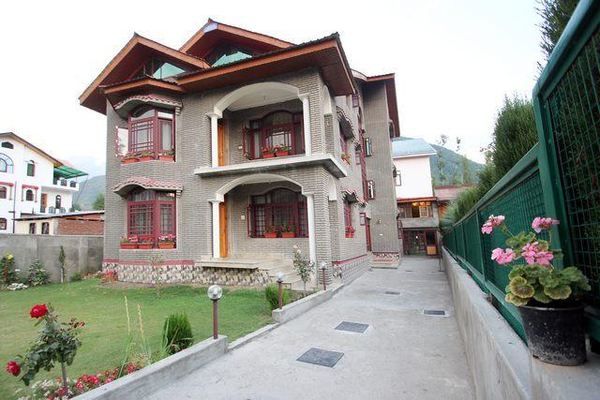 Harwan Resort Srinagar