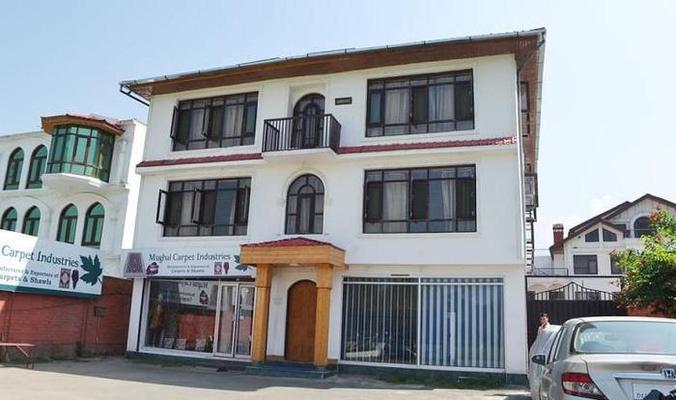 Hotel Shafaaf Plaza Srinagar