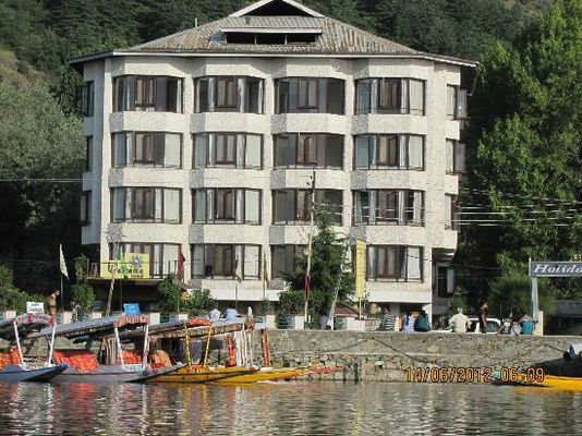 Welcome Hotel