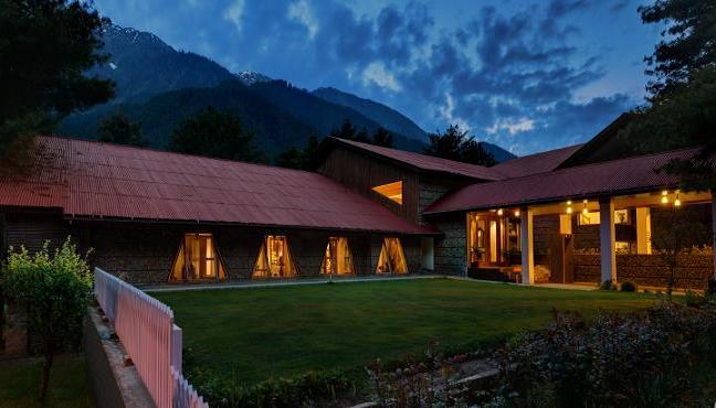 Hotel Pine N Peak