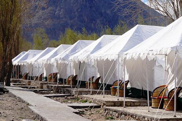 Paramount Camp