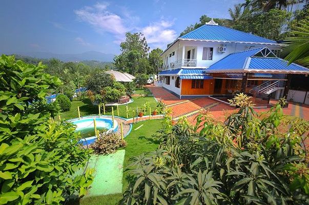 Summer Breeze Resort Munnar