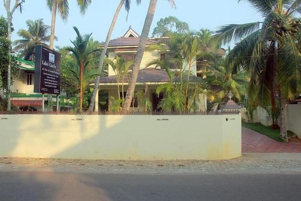 Lake Castle Alleppey Villa Alleppey