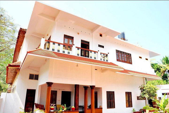 Alasr Heritage Home Arunima Alleppey