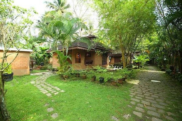 Pagoda Resorts Alleppey