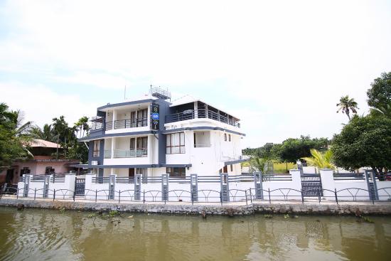 Captains Cabin Resort Alleppey