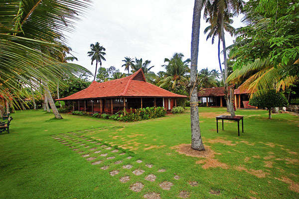 Kayaloram Heritage Lake Resort Alleppey