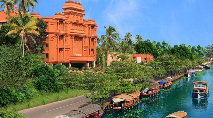 Haveli Backwater Resort Alleppey
