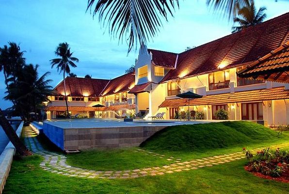 Lemon Tree Vembanad Lake Resort Alleppey