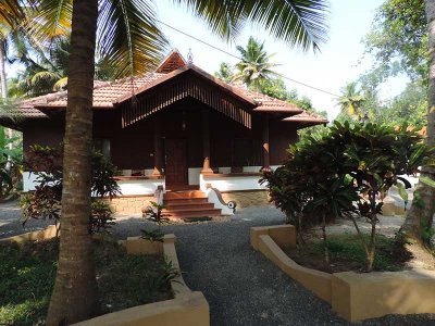 Backwater Nest Alleppey