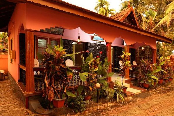 Tharayil Tourist Home Alleppey