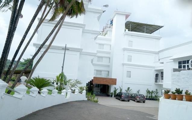 Hotel Surya Kannur