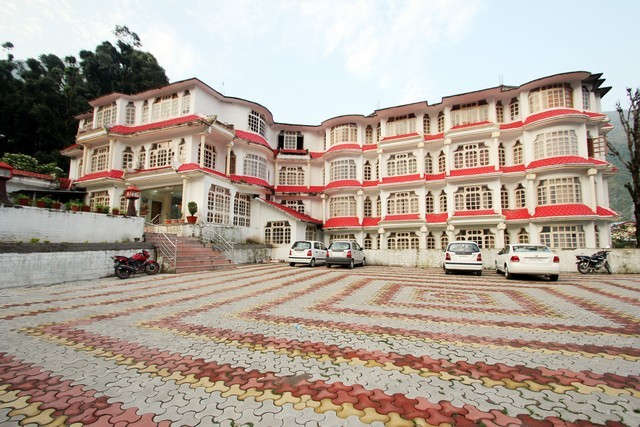 Royal Palace Resort Mcleodganj