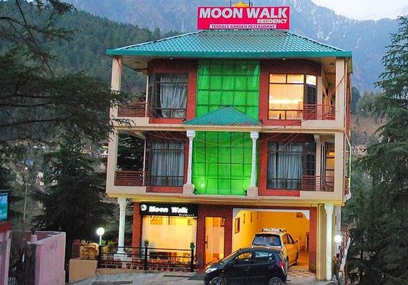 Moonwalk Residency