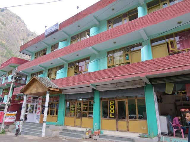 Hotel Krishna Palace Kasol