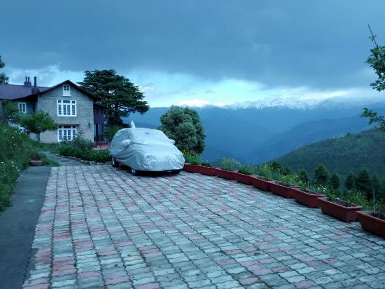 Deodar Manor Khajjiar