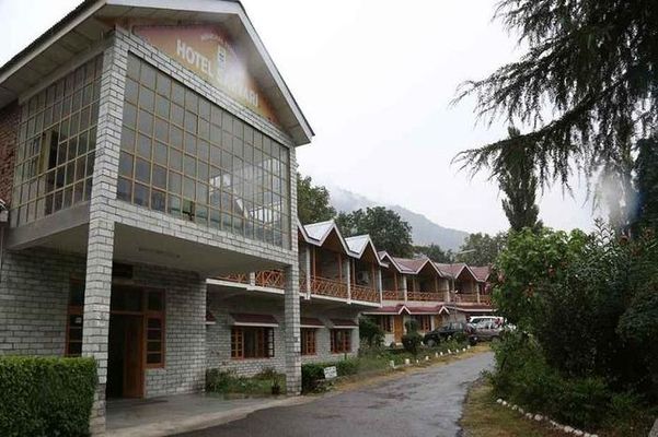 Hotel Sarvari Kullu