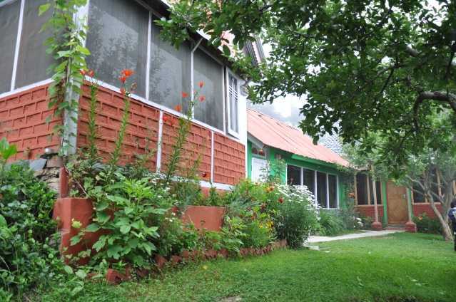 Ishan Log Huts Kullu