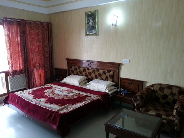 Hotel Geeta Palace Hamirpur