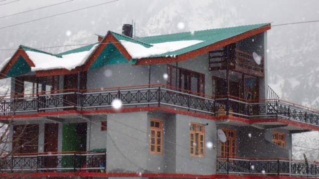 Summer House at Amar Cottage Manali